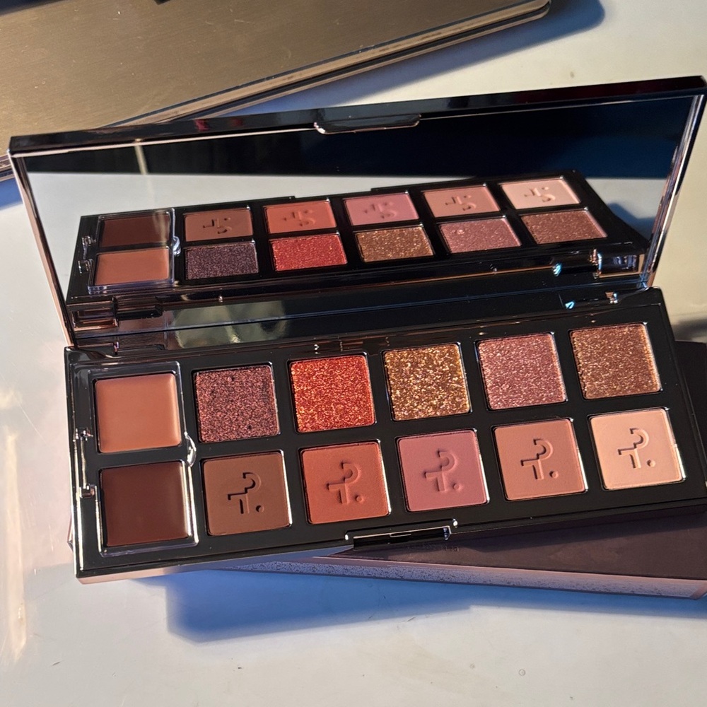 Patrick Ta Major Dimension II Palette in Black and Rose Gold - Picture 2 of 4